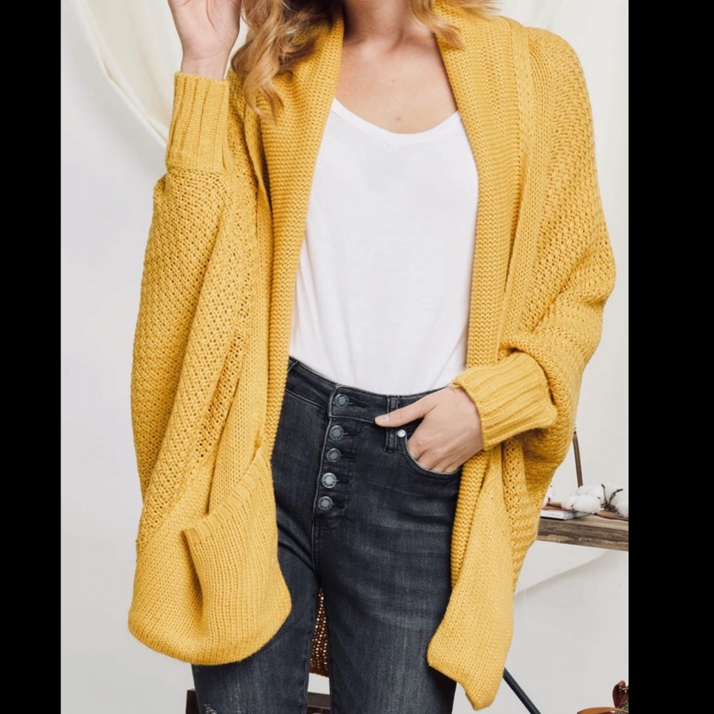 COPY - NWT chunky cozy boutique cardigan mustard yellow size medium